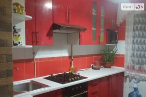 Продається 3-кімнатна квартира 56 кв. м у Рівному