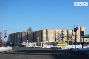 Здається в оренду бокс в гаражному комплексі універсальний на 20 кв. м