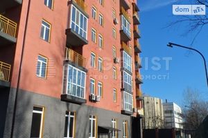Продается 3-комнатная квартира 122 кв. м в Киеве