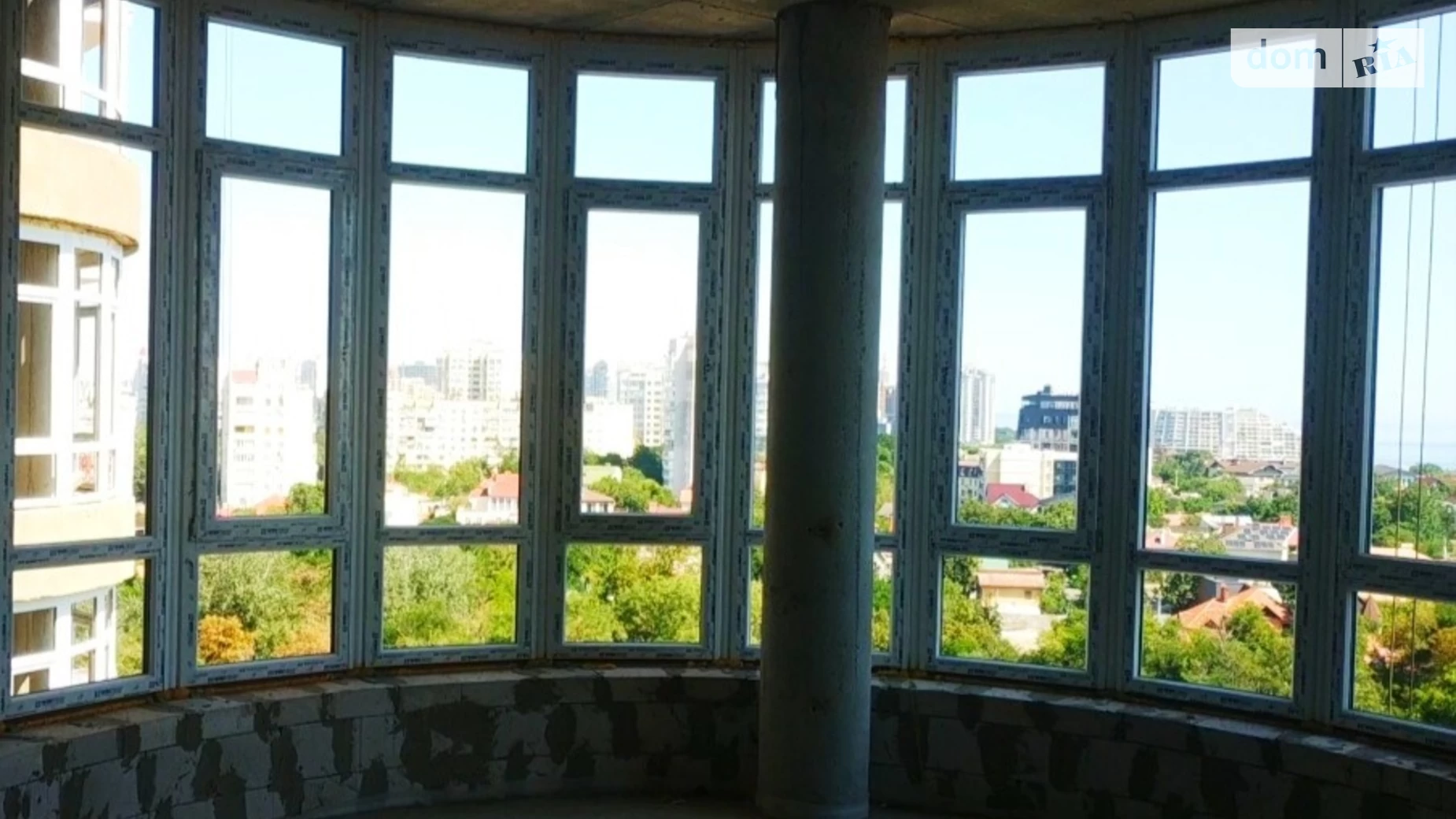 Продается 2-комнатная квартира 82.9 кв. м в Одессе, Фонтанская дор.