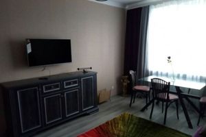 Сдается в аренду 1-комнатная квартира 50 кв. м в Хмельницком