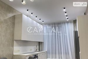 Сдается в аренду 1-комнатная квартира 45 кв. м в Киеве