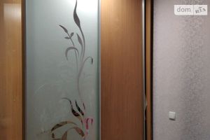 Продается 1-комнатная квартира 30 кв. м в Запорожье