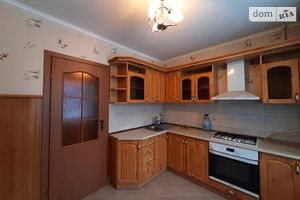 Продается 4-комнатная квартира 83 кв. м в Ивано-Франковске