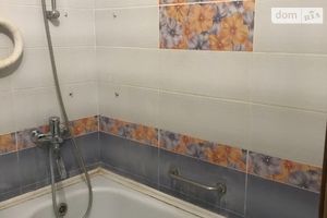 Продається 3-кімнатна квартира 56 кв. м у Хмельницькому