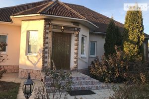 Продається одноповерховий будинок 125 кв. м с басейном