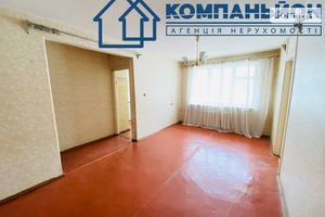 Продається 2-кімнатна квартира 44 кв. м у Чернігові