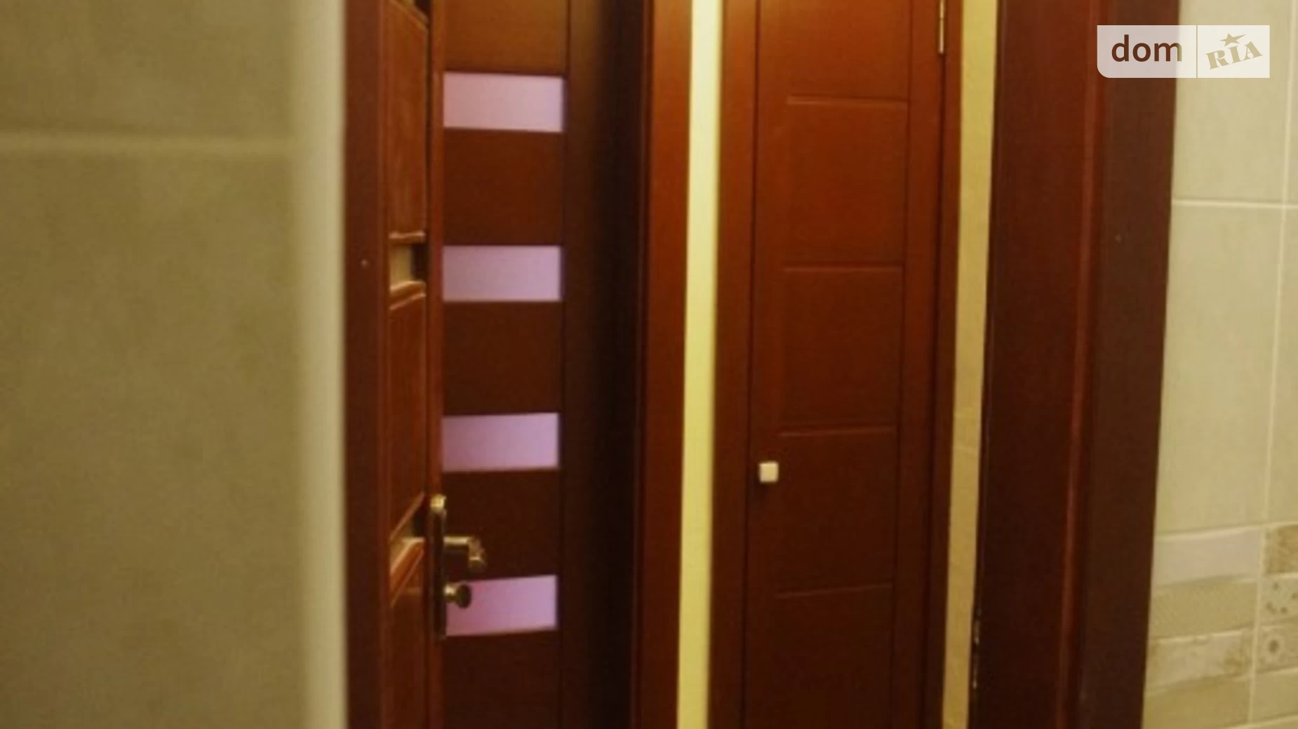 Продается 2-комнатная квартира 38 кв. м в Ужгороде, ул. Лобачевского, 43