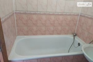 Продается 4-комнатная квартира 59 кв. м в Хмельницком
