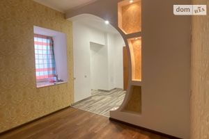 Продается 3-комнатная квартира 86 кв. м в Днепре