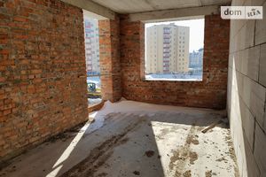 Продається 2-кімнатна квартира 71.42 кв. м у Хмельницькому