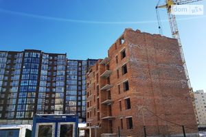 Продається 2-кімнатна квартира 71.42 кв. м у Хмельницькому