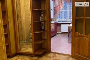Продается 3-комнатная квартира 57 кв. м в Гнивани