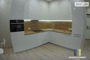 Продается 3-комнатная квартира 72 кв. м в Днепре