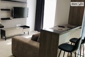 Сдается в аренду 1-комнатная квартира 42 кв. м в Киеве