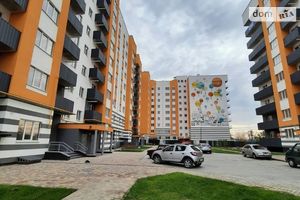 Продается 2-комнатная квартира 72 кв. м в Полтаве