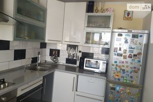 Продається 3-кімнатна квартира 81 кв. м у Хмельницькому