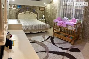 Продается 3-комнатная квартира 101 кв. м в Тернополе