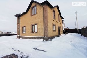 Продается дом на 2 этажа 230 кв. м с бассейном