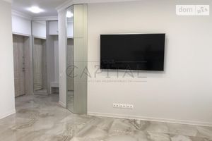 Продается 2-комнатная квартира 85 кв. м в Киеве