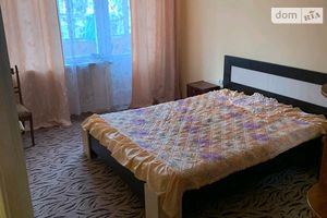 Сдается в аренду 2-комнатная квартира 50 кв. м в Черновцах