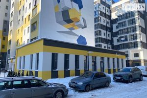 Здається в оренду приміщення вільного призначення 116 кв. м в 10-поверховій будівлі