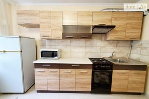 Здається в оренду 1-кімнатна квартира 37 кв. м у Чернівцях