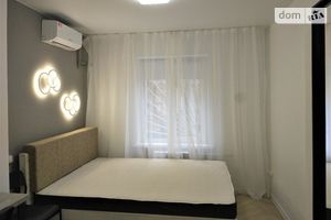 Сдается в аренду 1-комнатная квартира 18 кв. м в Киеве