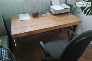 Здається в оренду офіс 10 кв. м в нежитловому приміщені в житловому будинку