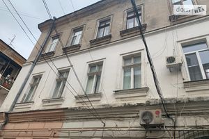 Продається об'єкт сфери послуг 90 кв. м в 3-поверховій будівлі