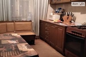 Сдается в аренду 3-комнатная квартира 63 кв. м в Тернополе