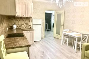 Сдается в аренду 1-комнатная квартира 58 кв. м в Киеве