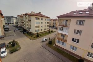 Продается 3-комнатная квартира 93.3 кв. м в Ужгороде