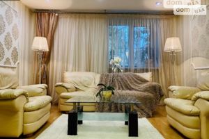Продается 3-комнатная квартира 105 кв. м в Тернополе