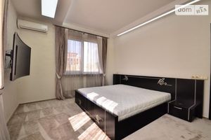 Продается дом на 2 этажа 230 кв. м с балконом