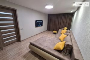 Продається 2-кімнатна квартира 56 кв. м у Дніпрі
