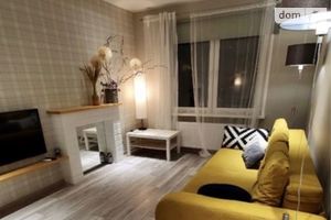 Сдается в аренду 1-комнатная квартира 40 кв. м в Днепре