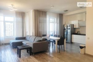 Сдается в аренду 3-комнатная квартира 110 кв. м в Киеве
