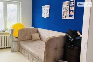 Продається 3-кімнатна квартира 58 кв. м у Дніпрі