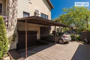 Продается дом на 3 этажа 456 кв. м с беседкой
