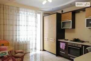 Продается 2-комнатная квартира 67 кв. м в Тернополе