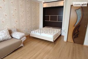 Сдается в аренду 1-комнатная квартира 45 кв. м в Киеве