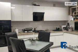 Продается 2-комнатная квартира 60 кв. м в Днепре