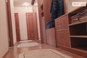 Продається 3-кімнатна квартира 63 кв. м у Козятині