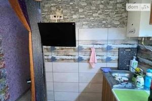 Продается 1-комнатная квартира 30 кв. м в Полтаве