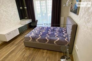 Продается 1-комнатная квартира 43 кв. м в Киеве