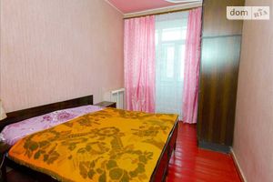 Продается 2-комнатная квартира 50 кв. м в Полтаве