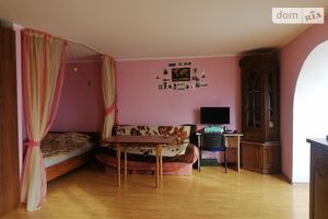 Продається 1-кімнатна квартира 37.5 кв. м у Тернополі