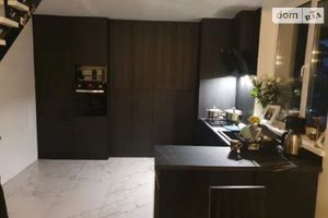 Продается 4-комнатная квартира 112 кв. м в Ивано-Франковске
