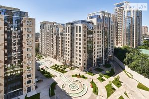 Продается 3-комнатная квартира 133 кв. м в Киеве